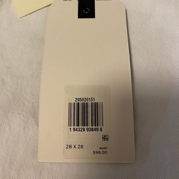 LEVI’S WHITE SKINNY JEANS - Picture 3 of 6